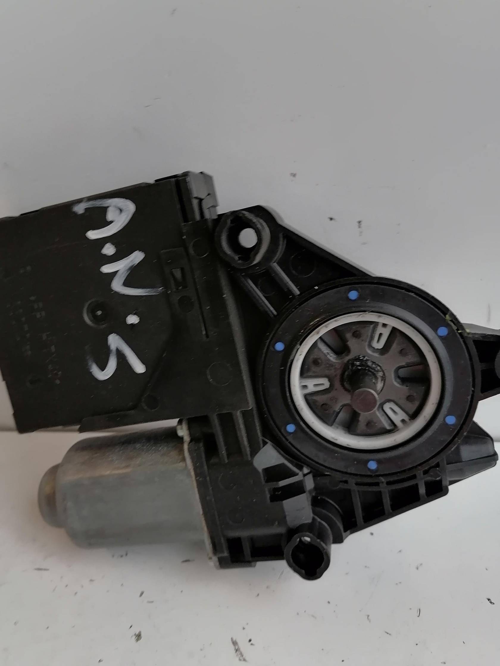 Alzacristallo elettr. porta ant. sx.